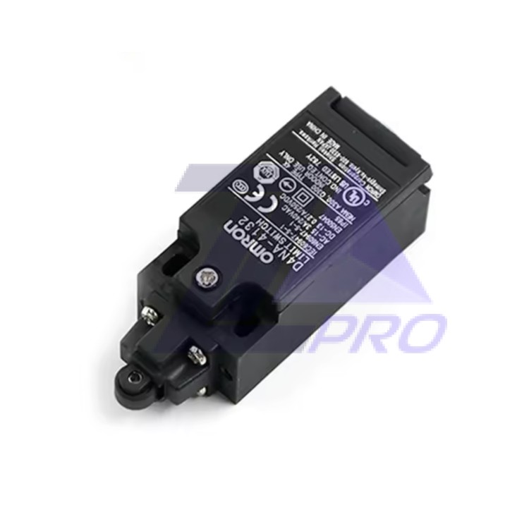 Выключатель D4N-4132